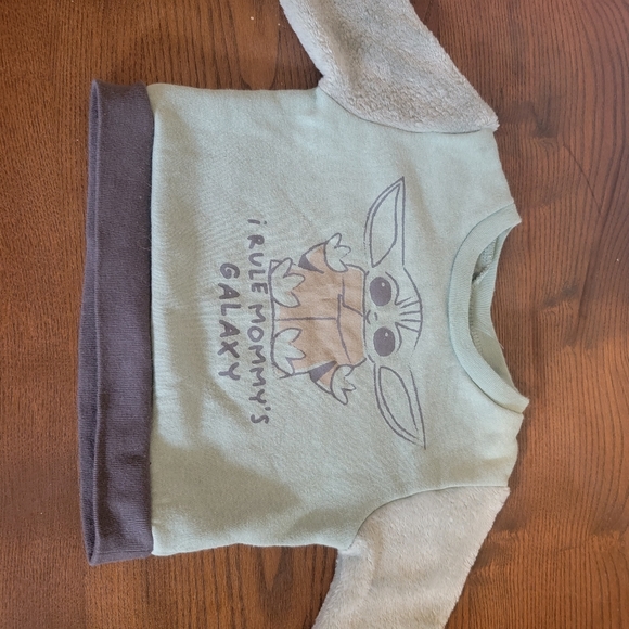 Baby Yoda Star Wars Sweat Shirt 6-9 months Infant - Picture 2 of 4